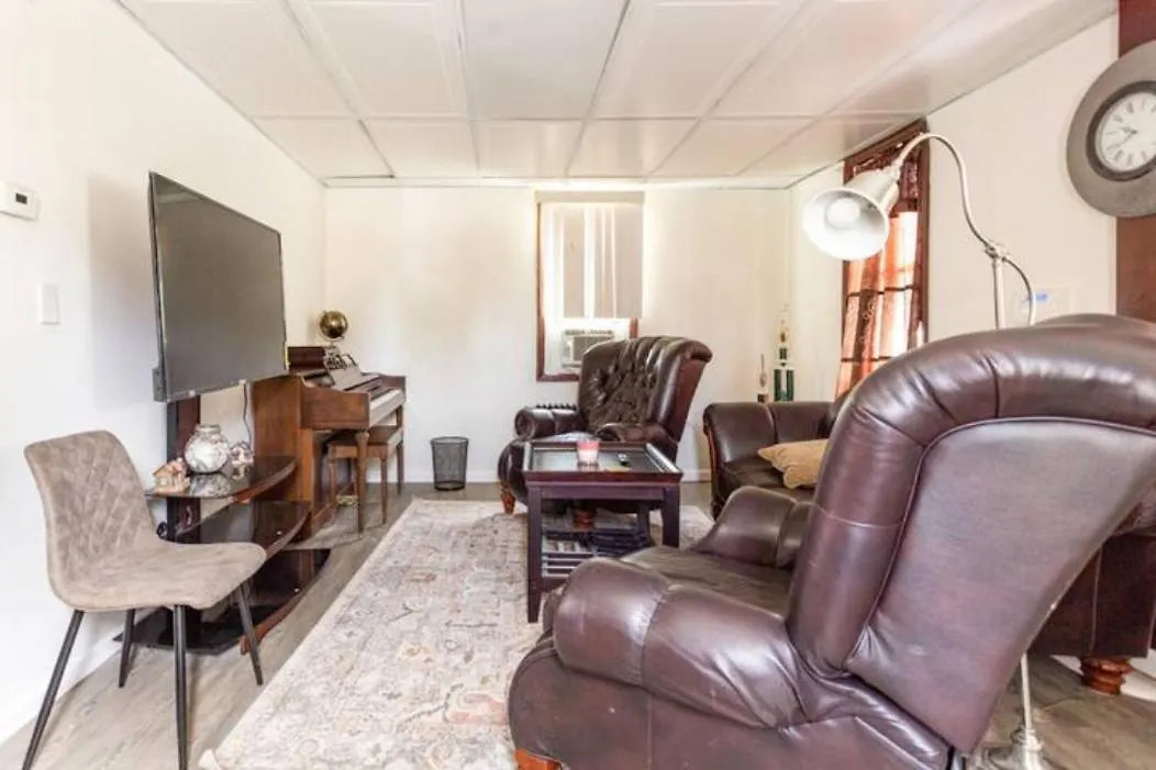 Cozy Room With Private Bathroom New York 0*,  Stati Uniti